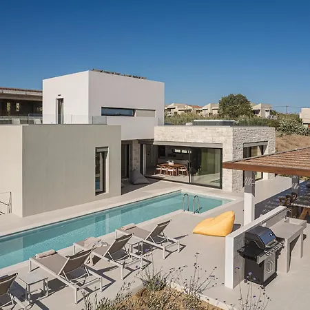 Iocaste - With Private Pool And Ev Station *
