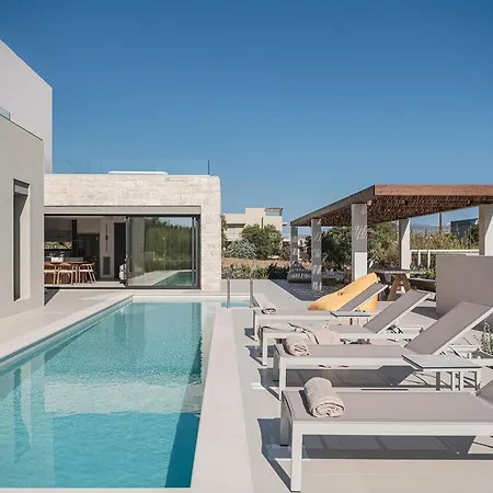 Iocaste - With Private Pool And Ev Station 빌라 *